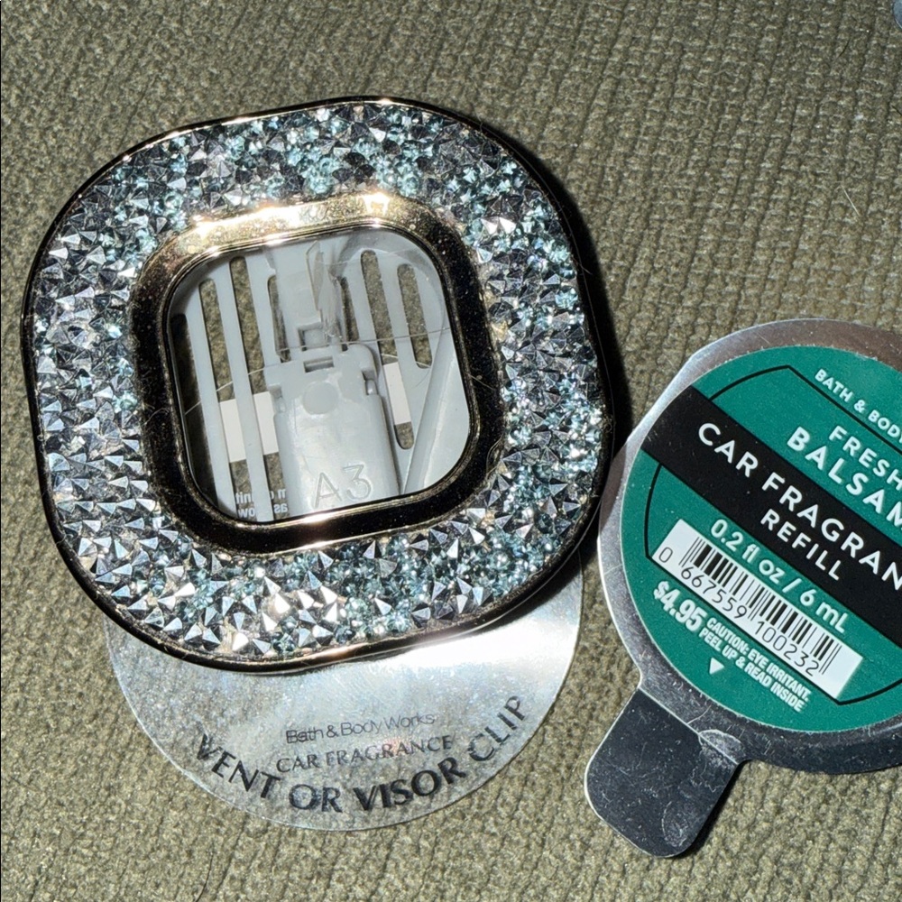 - Bath & Body Works Car Vent or Visor Clip with one scent fragrance.